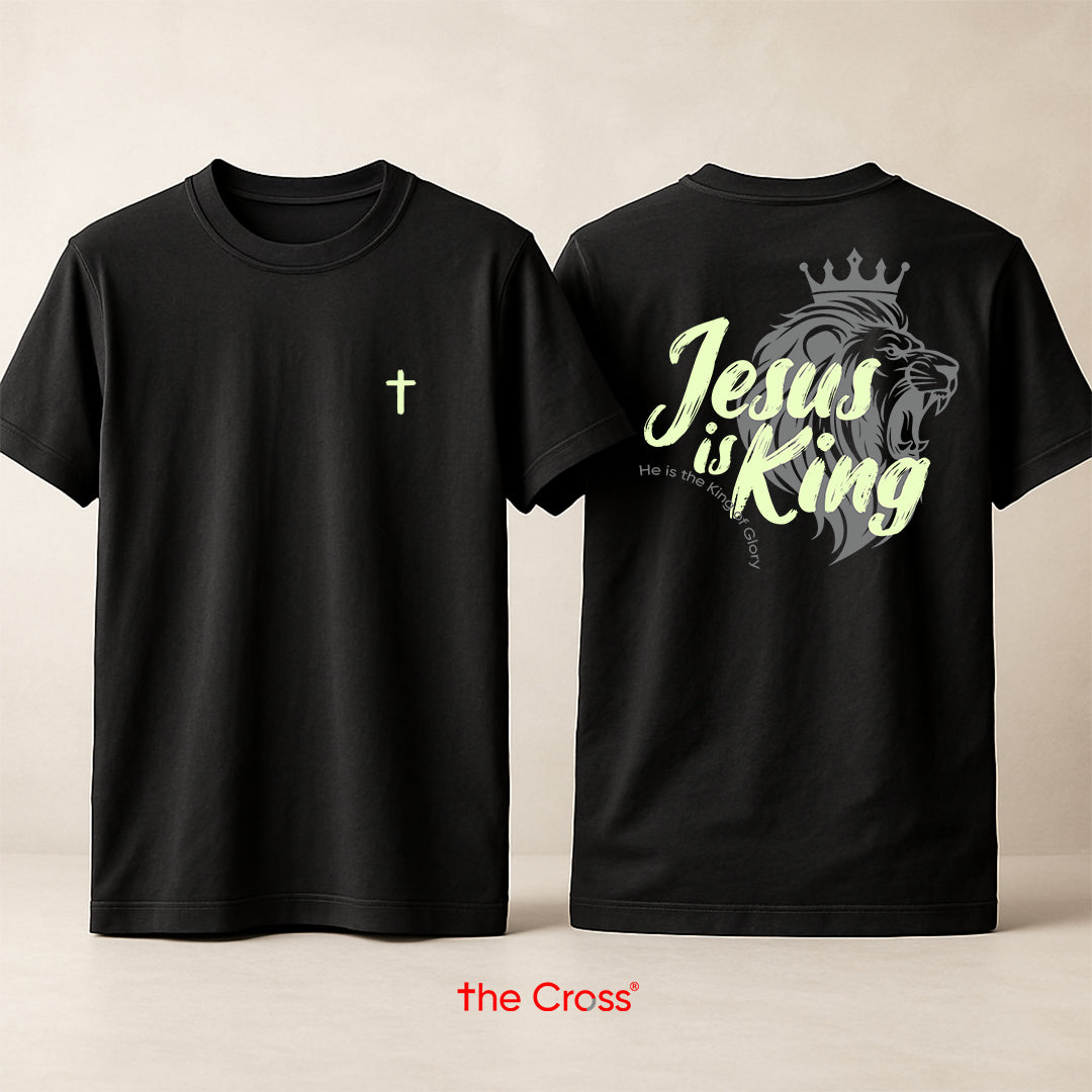 T-Shirt Jesus is King